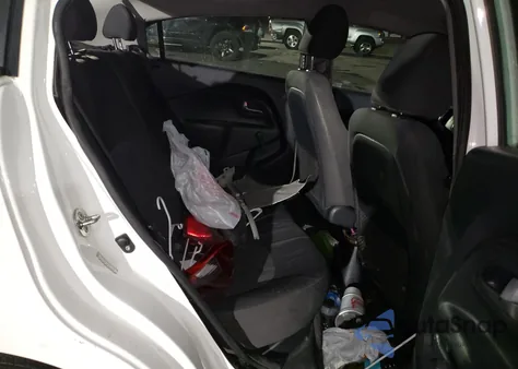 2015 Kia Rio Lx из США, поврежденный, VIN KNADM4A32F6526154